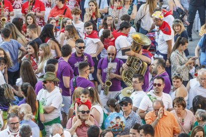 Pregón de las fiestas, Himno a Burgos, accidentado chupinazo y lanzamiento de la bota, Burgos está en fiestas.