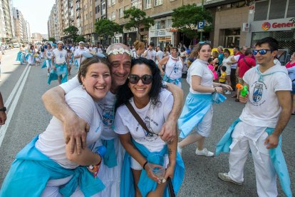 Cabalgata de peñas en las fiestas de San Pedro 2023.