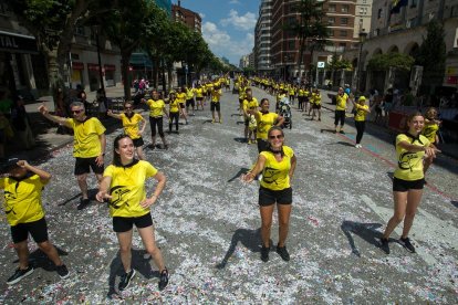 Cabalgata de peñas en las fiestas de San Pedro 2023.