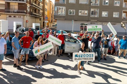 35 entusiastas de la movilidad eléctrica han tenido la oportunidad de recorrer un paraje espectacular, con mucha historia y cine, donde han podido compartir su pasión por la movilidad libre de humos