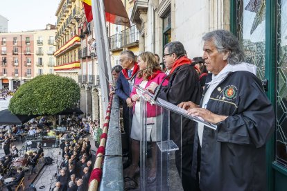 La Federación y la Hermandad de peñas se repartieron el pregón.