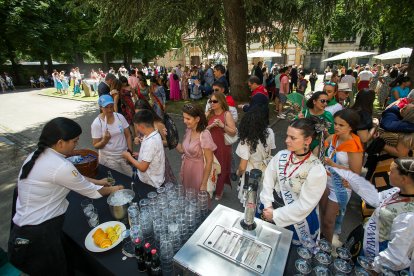 Invitados a la recepción oficial de las fiestas..