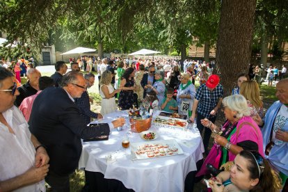 Invitados a la recepción oficial de las fiestas..