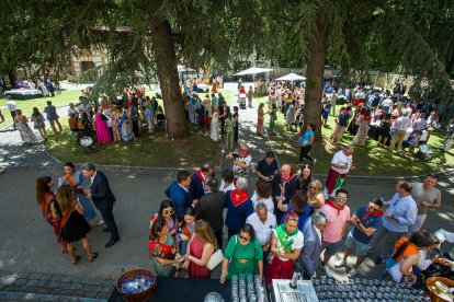 Invitados a la recepción oficial de las fiestas..