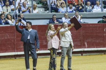 La alcaldesa y el ganadero burgalés.