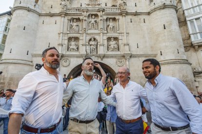 Abascal, Martínez, Sicilia y Garriga en el mitin.