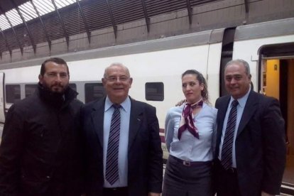 José García Soriano, en el centro, fue trabajador de la línea del Directo durante 47 años