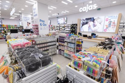 La firma Pepco es unan tienda de ropa infantil, mujer y caballero pero también tiene artículos para el hogar.