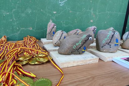 Trofeos y medallas para los participantes del ChiquiAhijón.