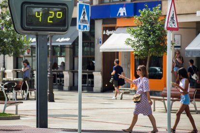 Las imágenes que deja la ola de calor en Burgos.