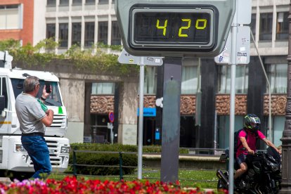Las imágenes que deja la ola de calor en Burgos.