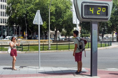 Las imágenes que deja la ola de calor en Burgos.
