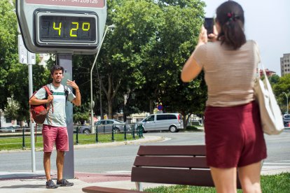 Las imágenes que deja la ola de calor en Burgos.