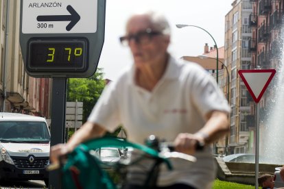 Las imágenes que deja la ola de calor en Burgos.