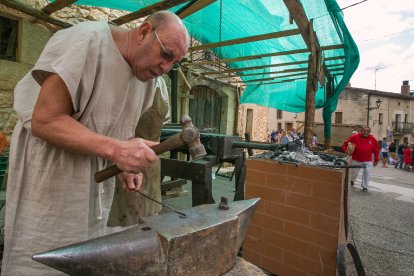 Celebración de la XXIII Fiesta Romana en Honor al Dios Baco, de Interés Turístico de Castilla y León, que se celebra en la localidad burgalesa de Baños de Valdearados.