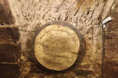 Plano de Aranda 1503 en bodega de Tierra Aranda