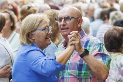 Segunda sesión de Bailes de Tarde en el paseo de la Quinta.