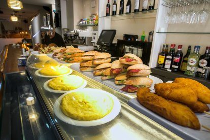 En 'Invernalia' puedes encontrar una gran variedad de tortillas de patata y pinchos