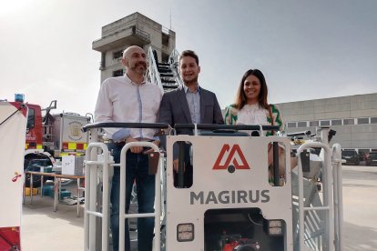 El alcalde de Aranda junto a los concejales de Personal y Seguridad Ciudadana