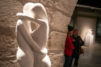 Las piezas figuras humanas que destacan por la redondez de sus vértices.