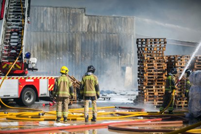 Incendio en Torreplas, polígono de Gamonal.