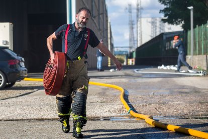 Incendio en Torreplas, polígono de Gamonal.