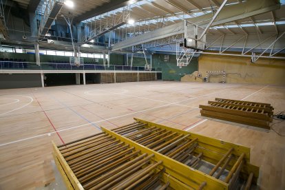 La alcaldesa realizó una visita a las obras de mejora de esta dotación social y deportiva.