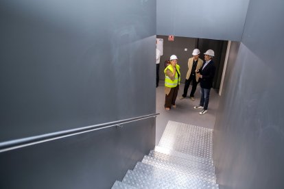 La alcaldesa realizó una visita a las obras de mejora de esta dotación social y deportiva.