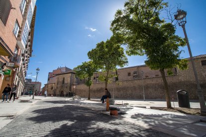 Los trabajos en las calles Progreso y Santa Clara están casi culminados, a falta de remates en el mobiliario urbano.