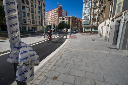 Los trabajos en las calles Progreso y Santa Clara están casi culminados, a falta de remates en el mobiliario urbano.