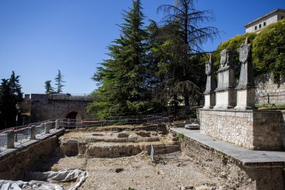 Durante varias campañas se ha buscado entre el subsuelo del Solar del Cid.