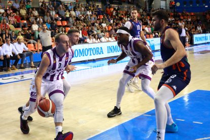 Gran triunfo del Grupo Ureta Tizona en su primer partido.