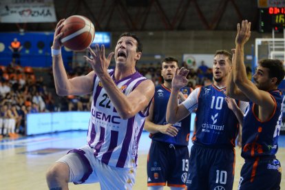Gran triunfo del Grupo Ureta Tizona en su primer partido.