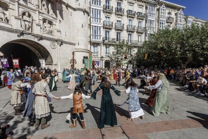 Instante del desfile cidiano.