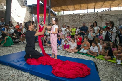 Instante de los talleres celebrados en el Monasterio de San Juan con motivo dentro de Burgos Cidiano.