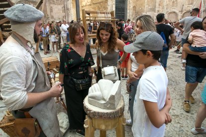 Instante de los talleres celebrados en el Monasterio de San Juan con motivo dentro de Burgos Cidiano.
