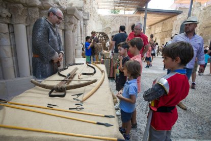 Instante de los talleres celebrados en el Monasterio de San Juan con motivo dentro de Burgos Cidiano.