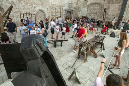 Instante de los talleres celebrados en el Monasterio de San Juan con motivo dentro de Burgos Cidiano.