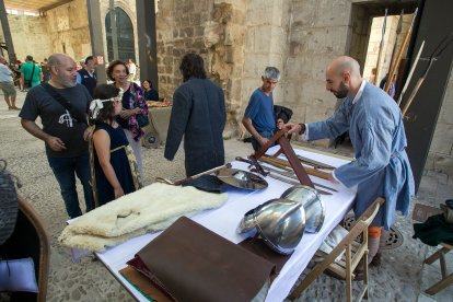 Instante de los talleres celebrados en el Monasterio de San Juan con motivo dentro de Burgos Cidiano.