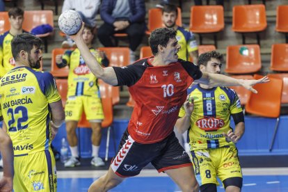 El UBU San Pablo Burgos se impone al Trops Málaga.