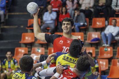 El UBU San Pablo Burgos se impone al Trops Málaga.