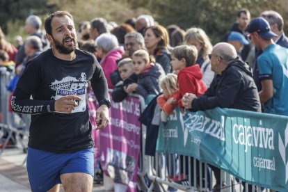 Imagen de la carrera 10 Km Cajaviva.