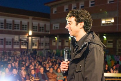 Albert Cervera, director del documental, durante la presentación.