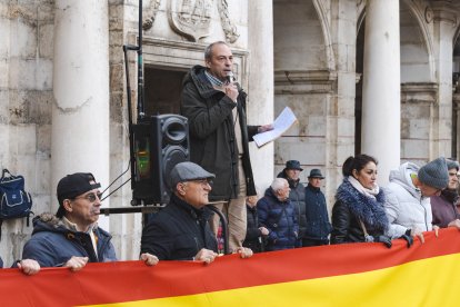 Instante de la concentración contra la amnistía en la Plaza Mayor.