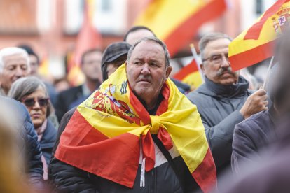 Instante de la concentración contra la amnistía en la Plaza Mayor.