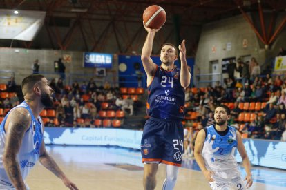 El equipo de Ocampo remonta ante Cáceres en El Plantío.