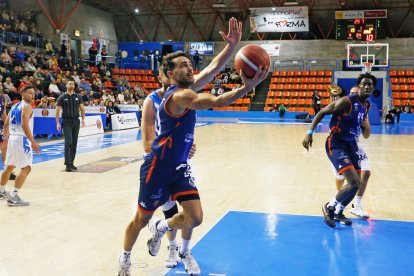 El equipo de Ocampo remonta ante Cáceres en El Plantío.