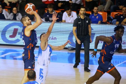 El equipo de Ocampo remonta ante Cáceres en El Plantío.