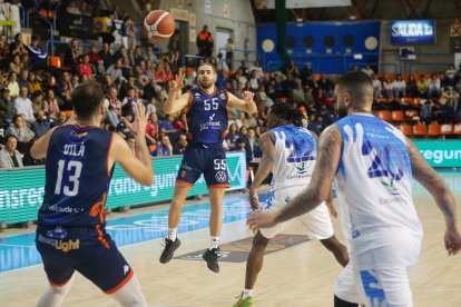 El equipo de Ocampo remonta ante Cáceres en El Plantío.