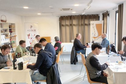 Imagen del showroom que ha organizado hoy Asebor con los importadores del Sudeste Asiático